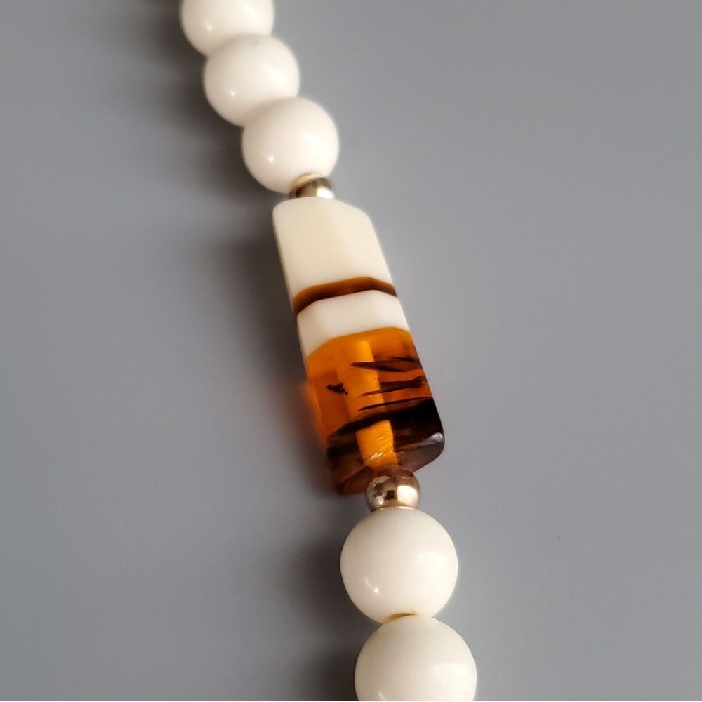Vintage Rootbeer Lucite Beads Long Necklace 30" Inches Vintage Plastic RARE - Picture 9 of 13